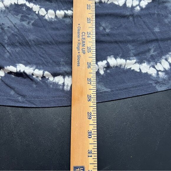 Torrid Grey/Blue and White Tie-Dye Cold Shoulder Blouse 0670 - Picture 7 of 8